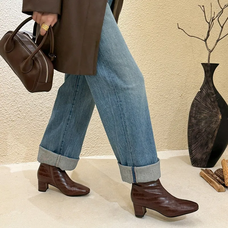 Women's Round-Toe Chelsea Boots in Crocodile-Embossed Cowhide Leather