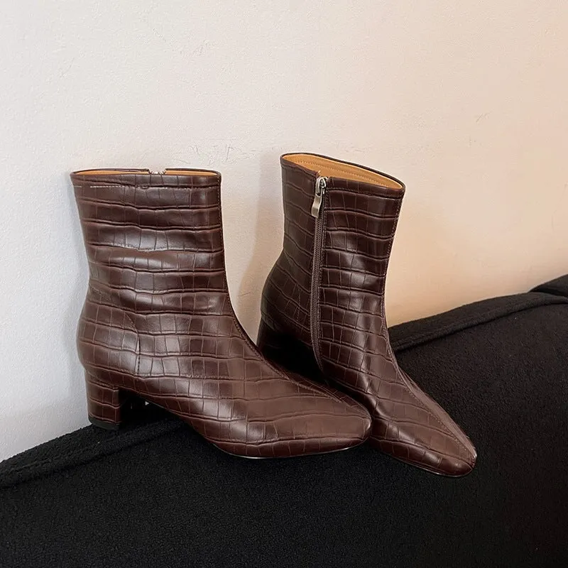 Women's Round-Toe Chelsea Boots in Crocodile-Embossed Cowhide Leather